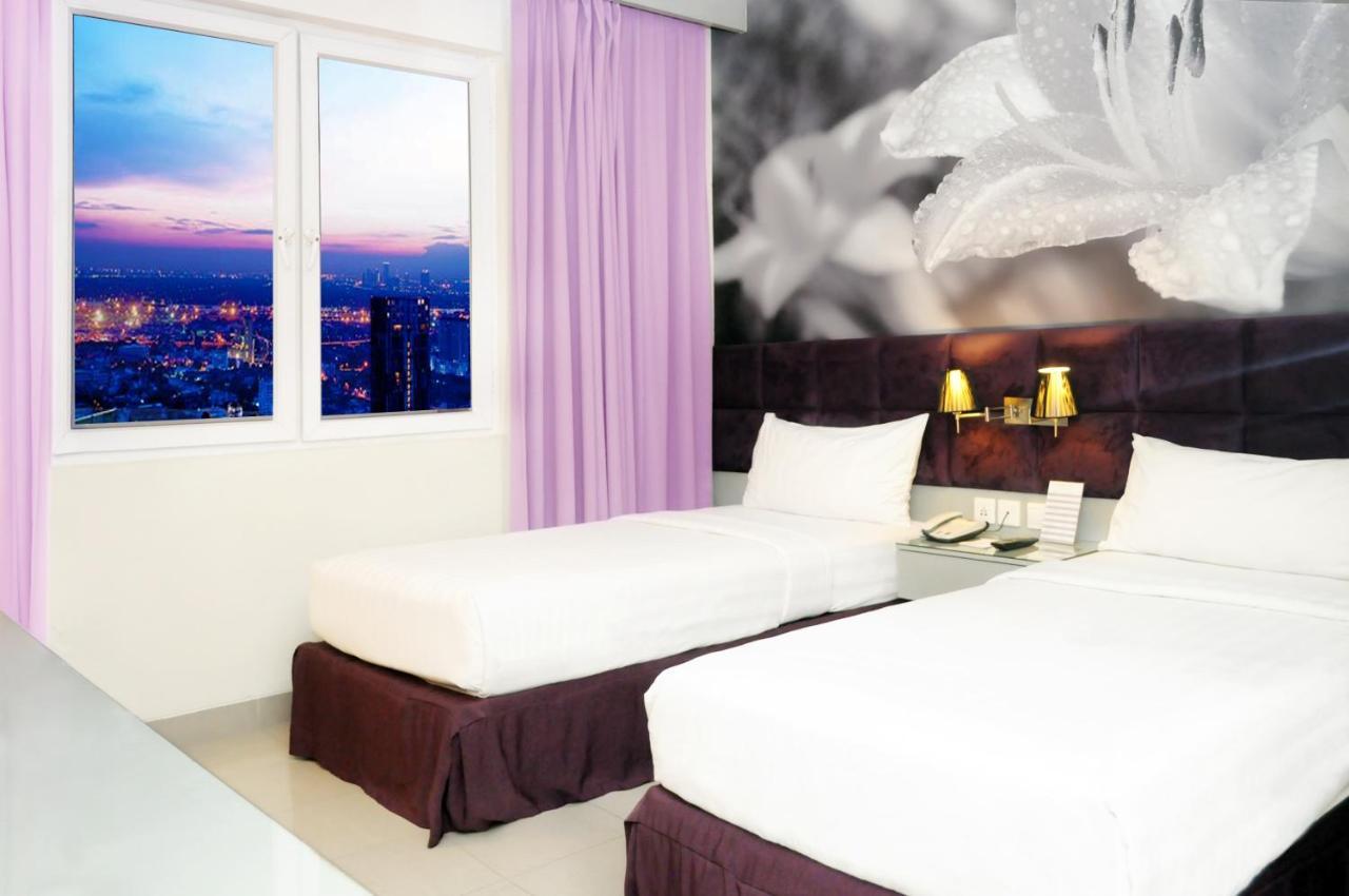 Royal Palm & Conference Center Cengkareng Jakarta